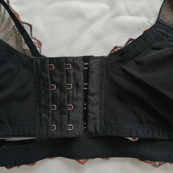 Savage X Fenty Plus Size Shining Star Unlined Demi Bra Metallic Lace Mesh 44D - Picture 12 of 16